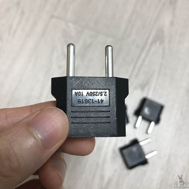 [알리 돼지코] 110V 220V 플러그 어댑터 소켓 구입 후기 무료배송 – 외장하드 여행용
